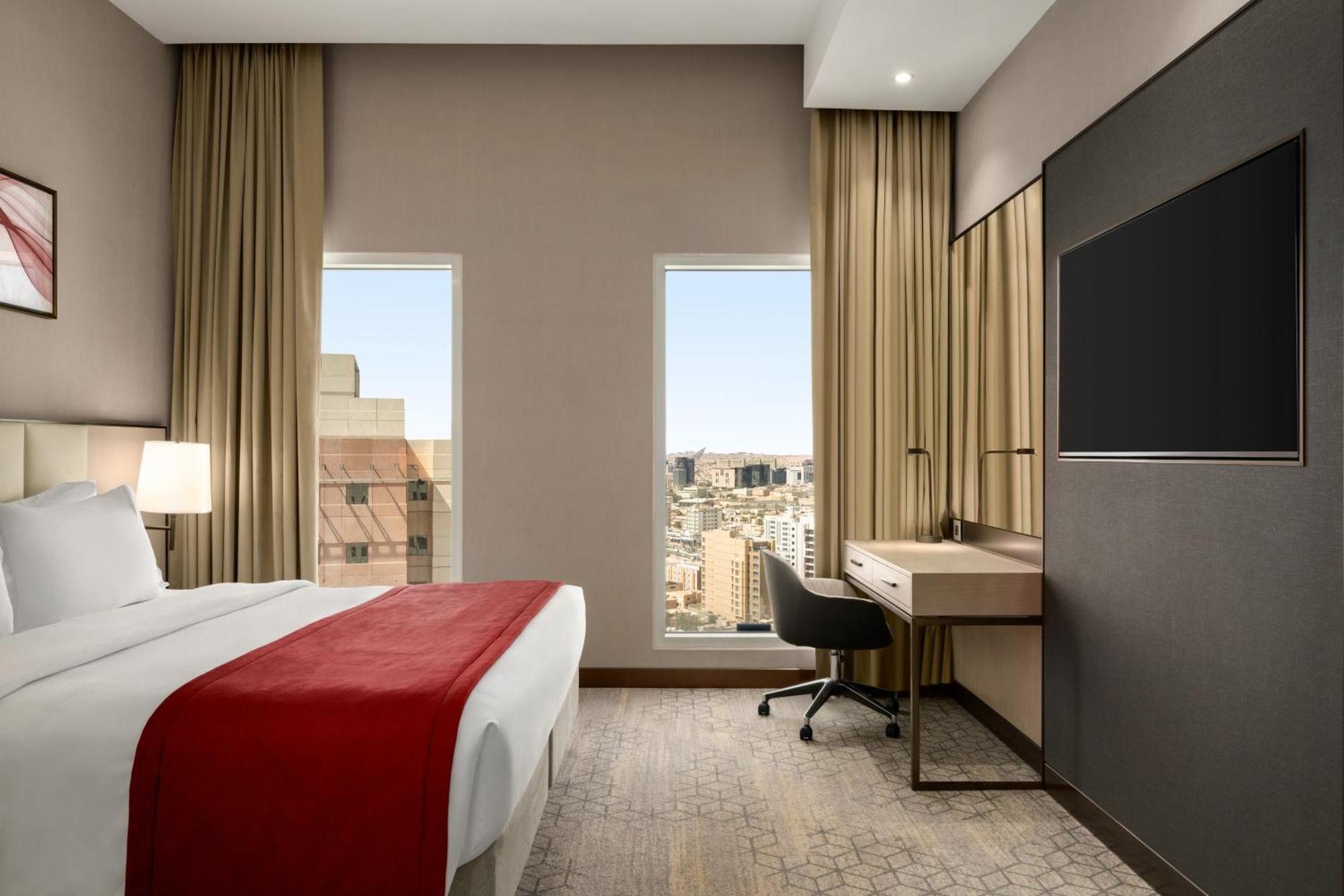 Ramada By Wyndham Riyadh King Fahd Road Esterno foto