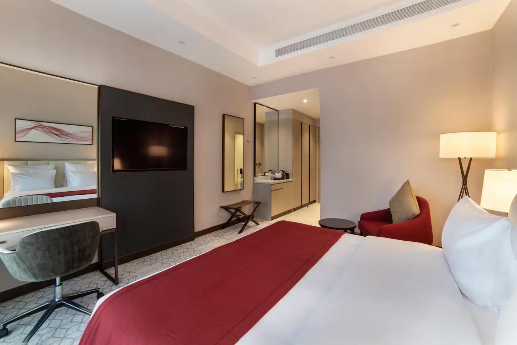 Ramada By Wyndham Riyadh King Fahd Road Esterno foto