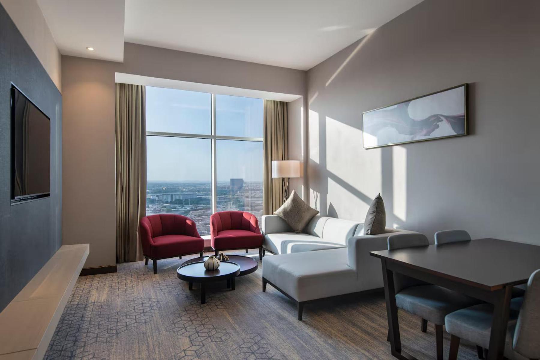 Ramada By Wyndham Riyadh King Fahd Road Esterno foto