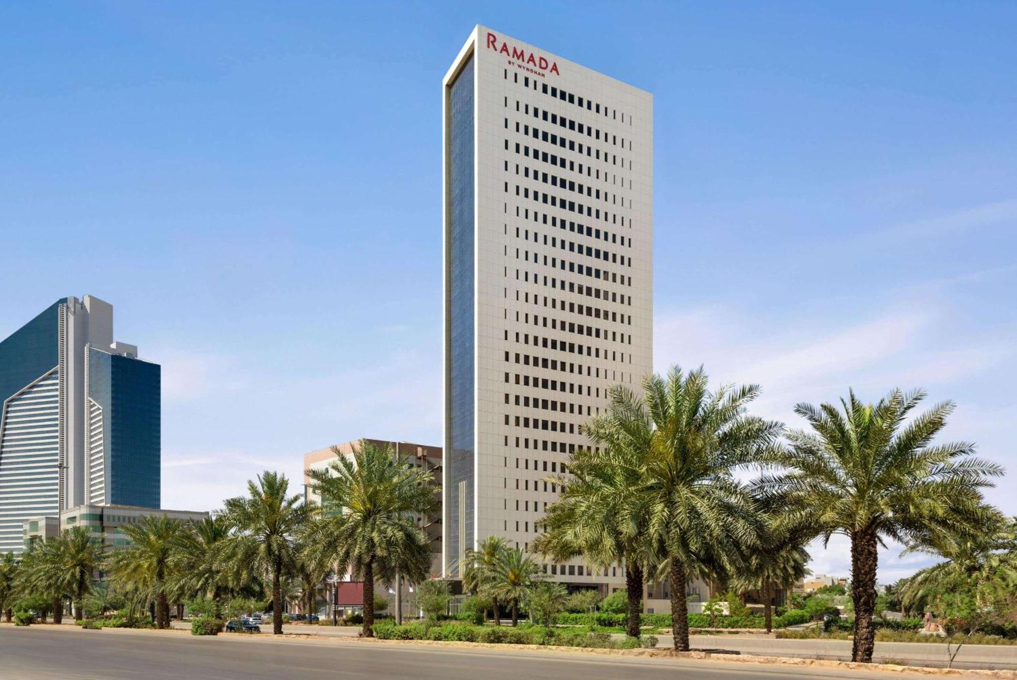 Ramada By Wyndham Riyadh King Fahd Road Esterno foto Ramada Hotel, Al Qusais