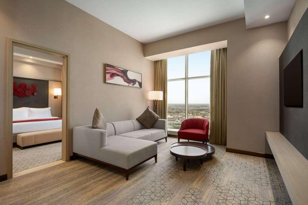 Ramada By Wyndham Riyadh King Fahd Road Camera foto